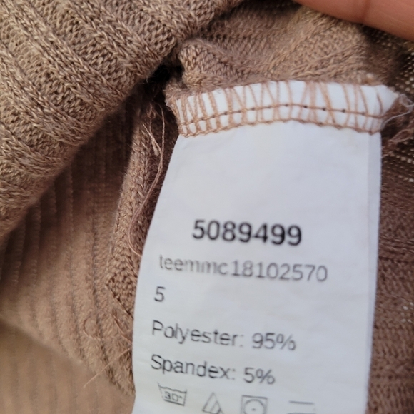 SheIn Lightweight Crop Sweater Blouse - Picture 5 of 6